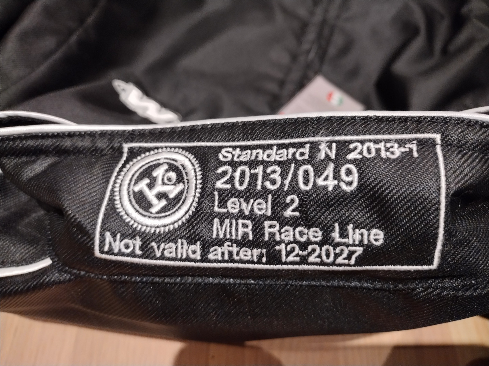 MIR 50 - KJØREDRESS LEVEL 2 - SORT/HVIT - Bilde 4